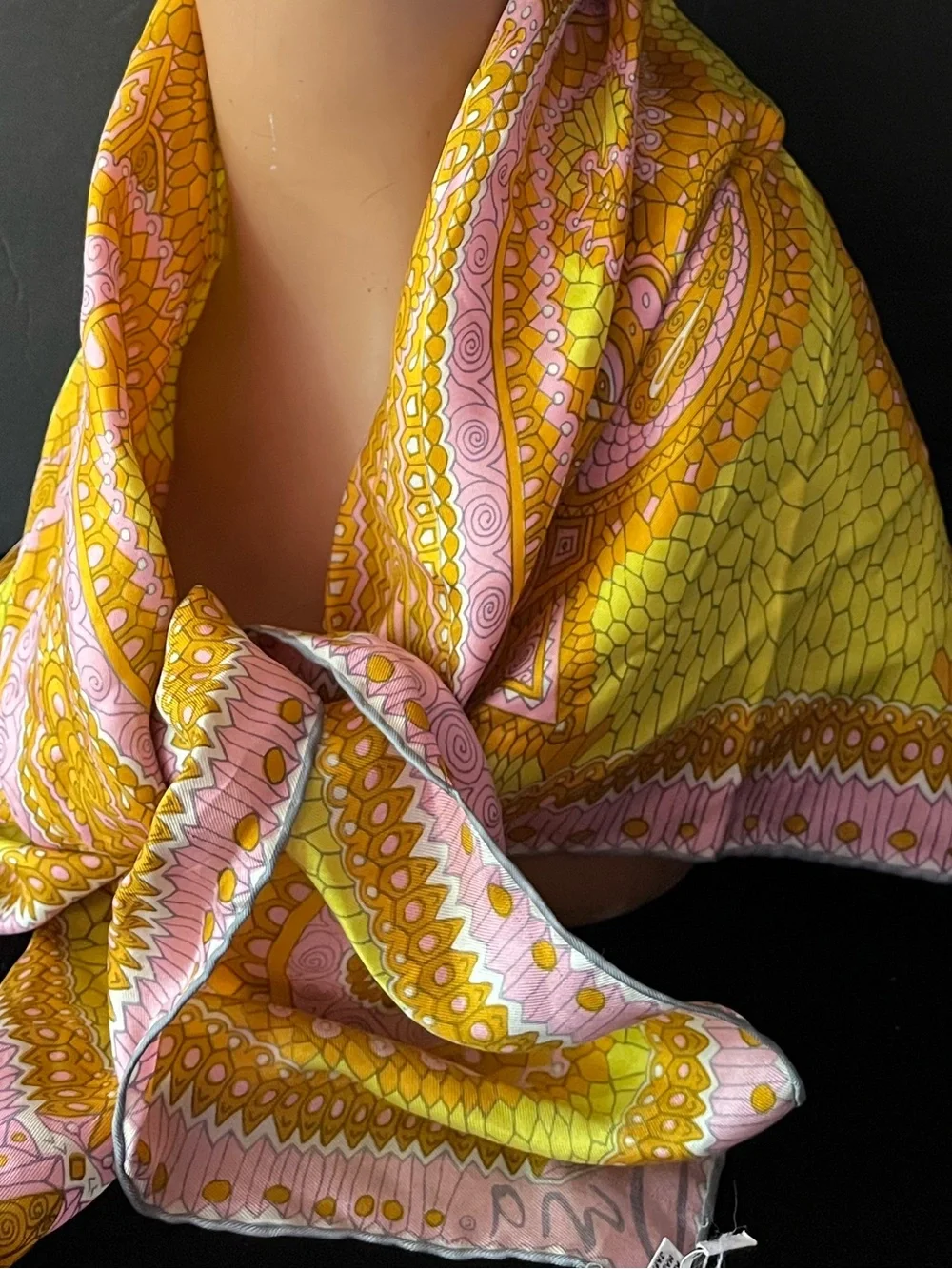 Vera Vintage Silk Paisley Square Scarf